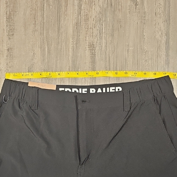 Eddie Bauer Black Flat Front Shorts for Versatile Wear - Picture 3 of 10